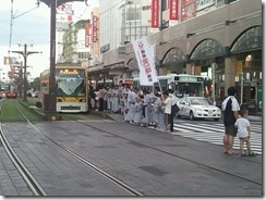 照国神社六月灯電車道